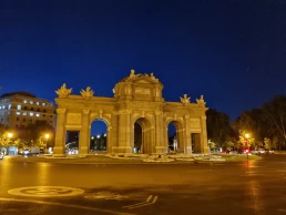 Puerta de Alcalá - Madrid - Espanha